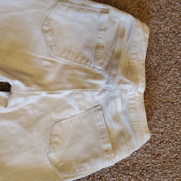 Forever 21 high waisted white straight leg jegging - Picture 3 of 3